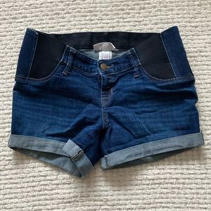 Maternity shorts